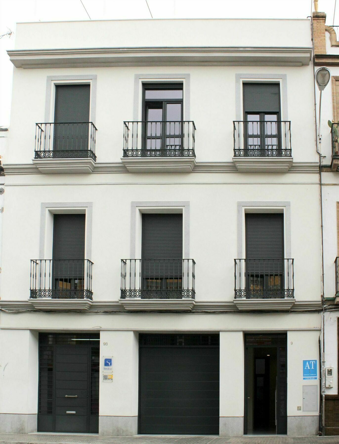 Sevitur Seville Comfort Apartments Exterior photo